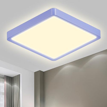 Quadratische LED-Deckenleuchte mit blauem Rand und warmweißem Licht