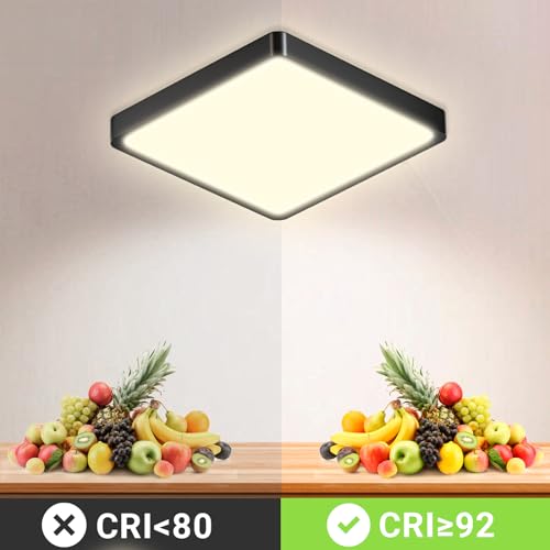 Quadratische LED-Deckenleuchte mit schwarzem Rahmen, warmweißes Leuchten im Nahblick