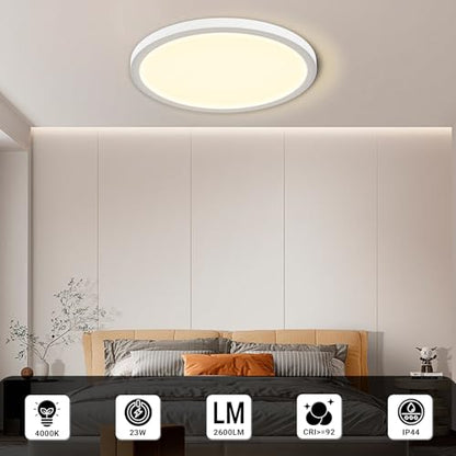 Runde LED-Deckenleuchte, flaches Profil, warmweiß leuchtende Scheibe, weißes Gehäuse