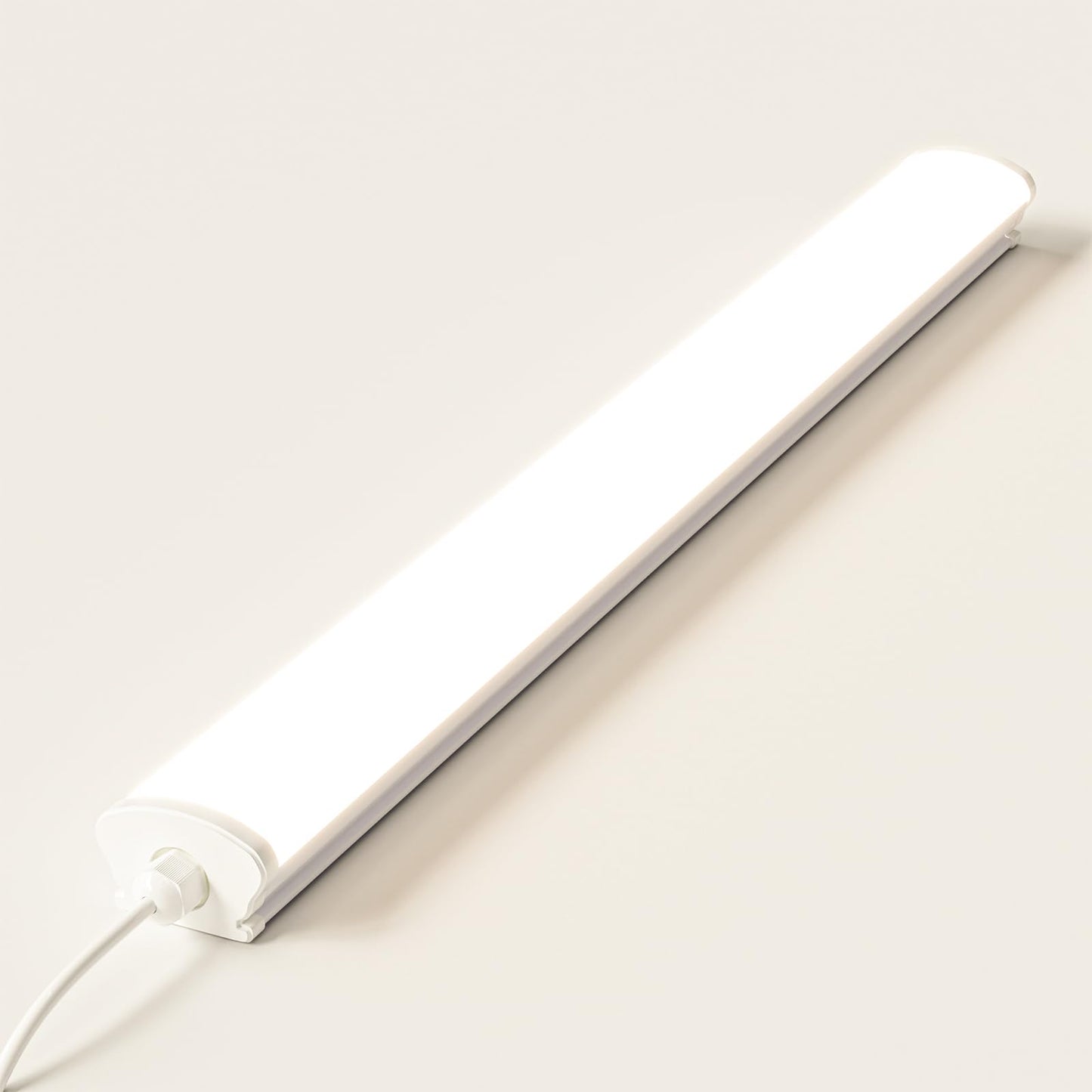 LQWELL® LED-Feuchtraumleuchte mit weißem Gehäuse und Anschlusskabel, 120 cm