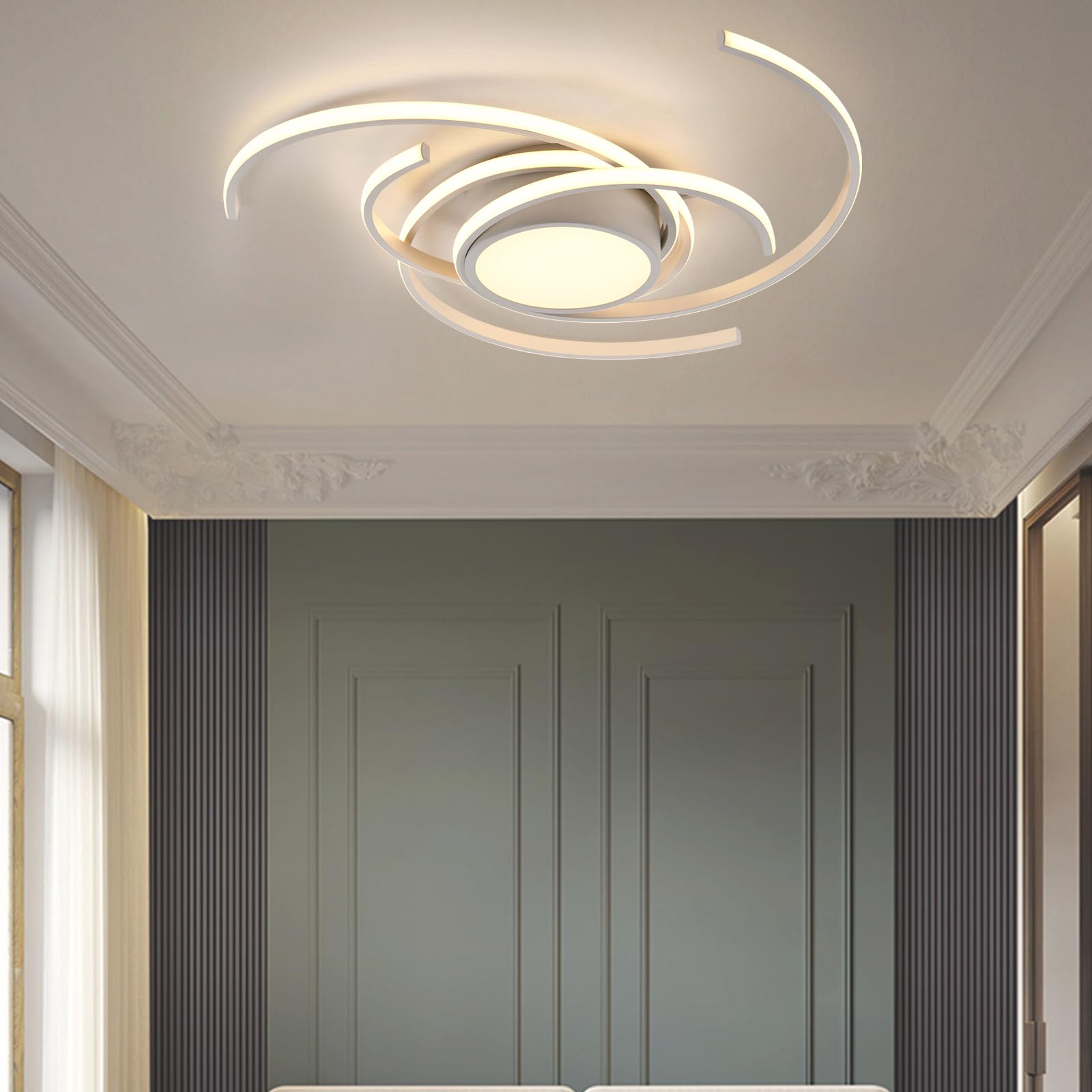LED-Deckenleuchte mit kreisförmigem weißem Ring und warmweißem Licht