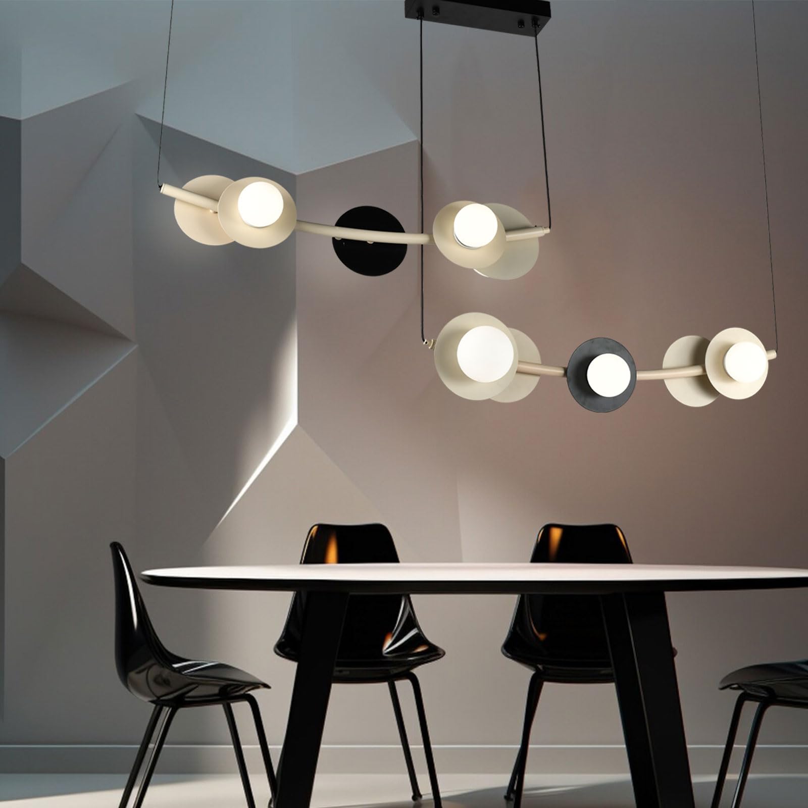 Moderne LED-Pendelleuchte mit schwarzem Metallring und weißen Glaskugeln im Kronleuchter-Design