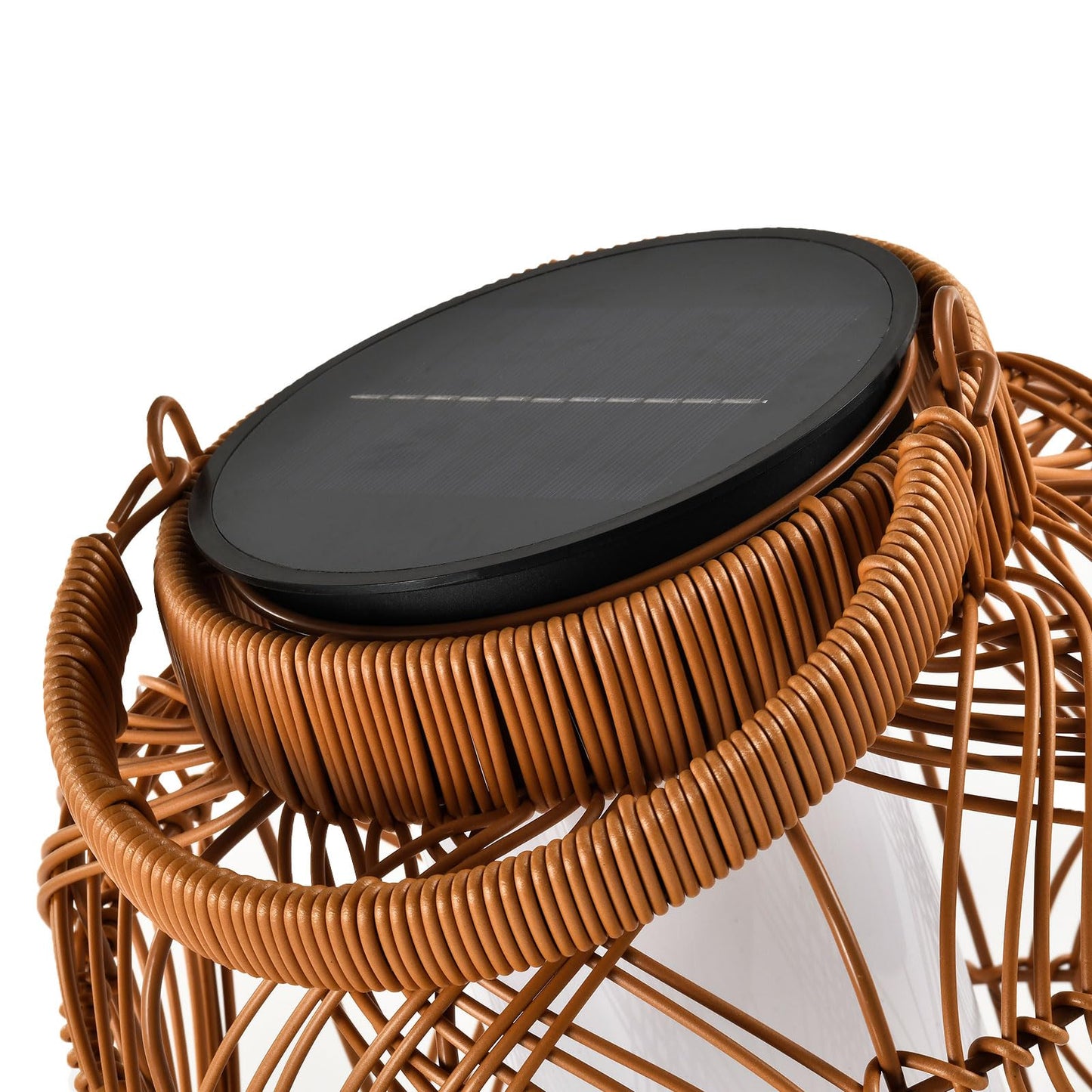 Rattan-Solarlaterne: Nahansicht des schwarzen Solarpanels auf der Oberseite
