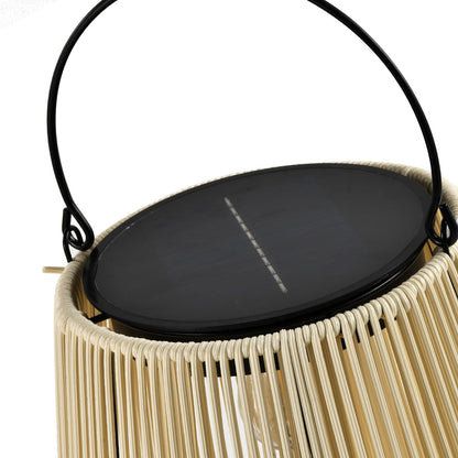 Solarlaterne aus Rattan mit Tragegriff und schwarzem Solarpanel auf dem Deckel