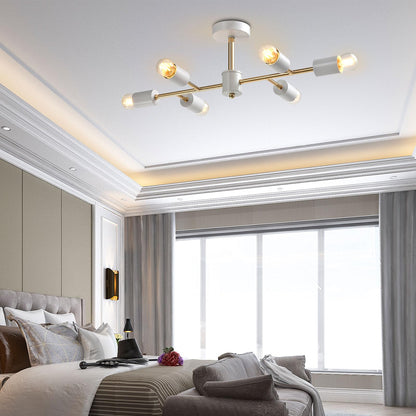 Deckenleuchte mit weiß-goldenem 6-Flammen-Design und warmen Glühbirnen