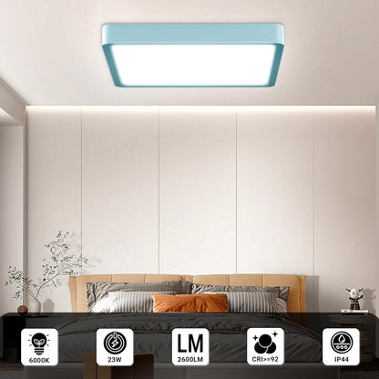 LED-Deckenleuchte quadratisch, flache Abdeckung mit hellblauem Rahmen.