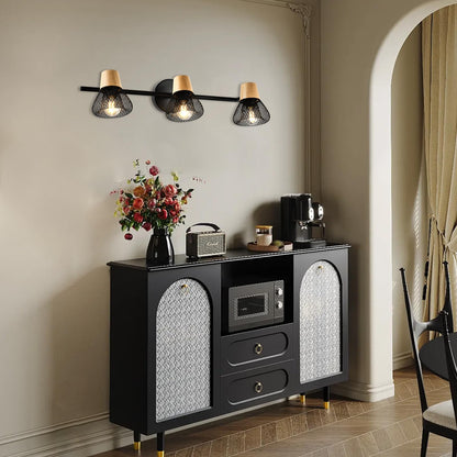Wandleuchte mit drei Mesh-Schirmen über dem Sideboard, mattschwarz und Holzsockel
