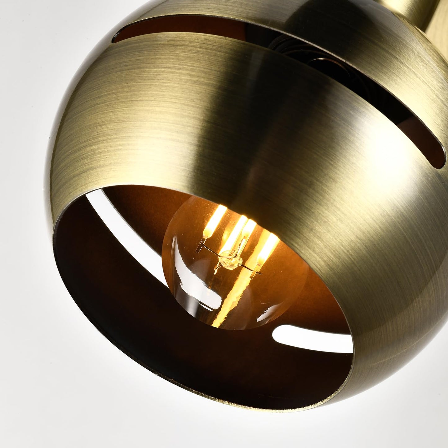 Kupferfarbener Spot mit sichtbarer LED im Glas, gebogener Reflektor, Wandleuchte