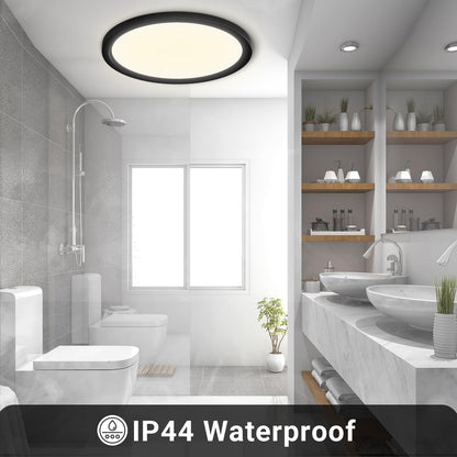 Runde LED-Deckenleuchte im Badbereich, weißes Licht; IP44-Wasserschutz-Text.