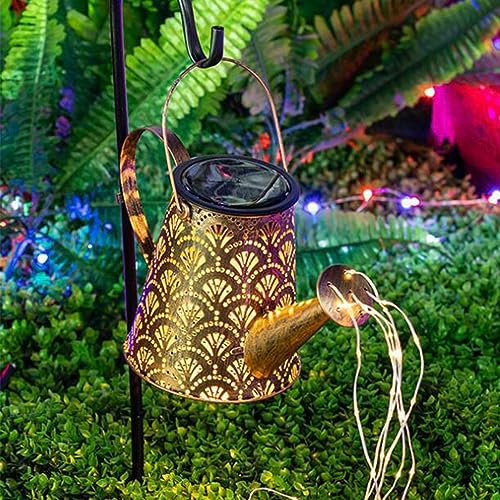Solar-Gießkanne mit Wasserfall-Lichterkette, goldmusterndes Gefäß mit warmen LEDs